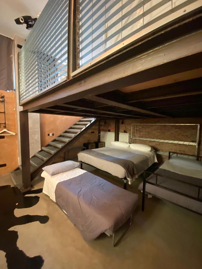 B2In Suite & Office Каприате-Сан-Джервазио Экстерьер фото