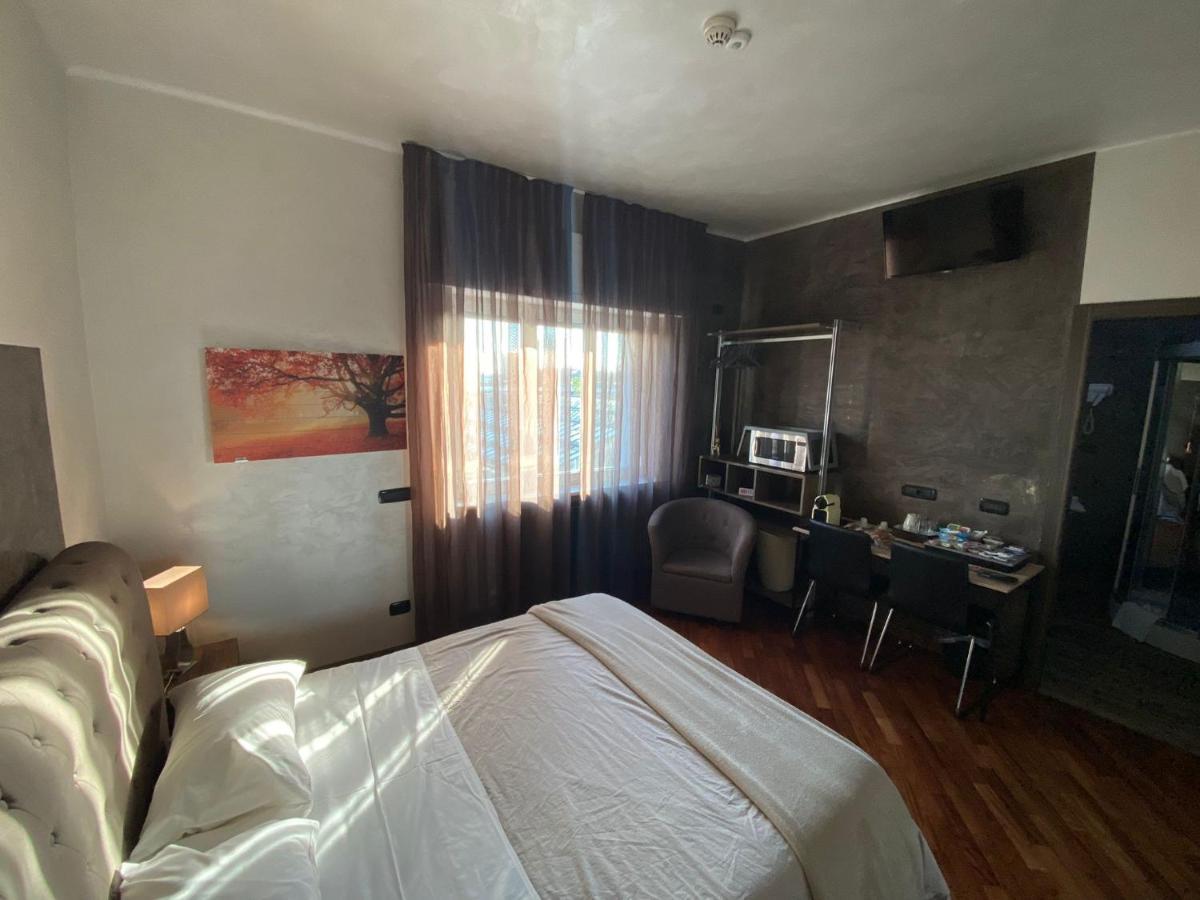 B2In Suite & Office Каприате-Сан-Джервазио Экстерьер фото
