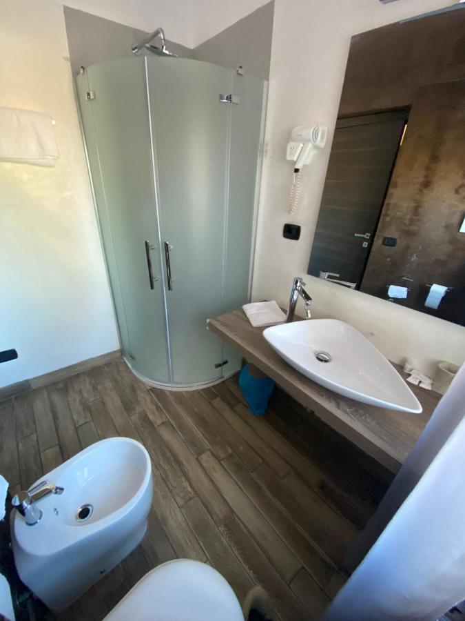 B2In Suite & Office Каприате-Сан-Джервазио Экстерьер фото